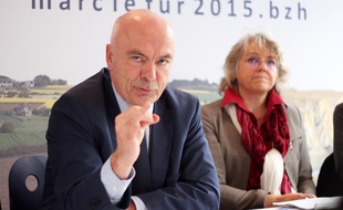 Le député des Côtes d'Armor Marc Le Fur est tête de liste de la droite et du centre aux régionales en Bretagne. Ici le 10 novembre à Rennes.