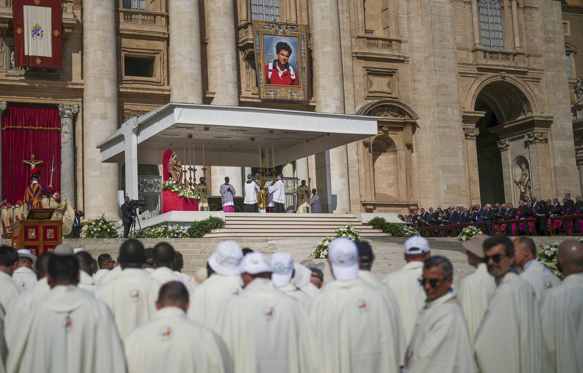 Vatican : L'adolescent italien Carlo Acutis officiellement déclaré « saint » par le pape