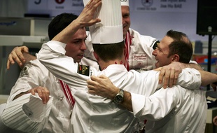Chassieu, le 22 janvier 2017. Les membres de l'équipe de France, Etienne Leroy, Bastien Girard, Jean-Thomas Schneider et Marc Riviere. Ils ont été sacré champions du monde de pâtisserie lors du Sirha de Lyon.