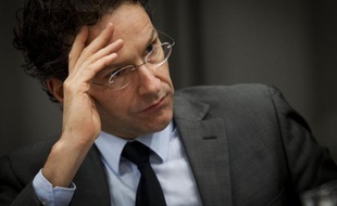 Le ministre néerlandais des Finances, Jeroen Dijsselbloem, a indiqué jeudi lors d'un débat à la chambre basse du parlement néerlandais qu'il était candidat à la présidence de l'Eurogroupe.