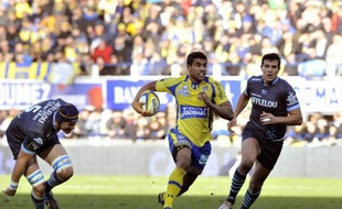 La 14e journée du Top 14, premier épisode de la phase retour, a confirmé le fossé infranchissable entre les cinq équipes de tête (Toulon, Clermont, Toulouse, Castres, Montpellier) et ses rivaux dont un Stade Français en perdition, avec l'insolent promu Grenoble comme arbitre.