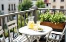 Cet aménagement malin à installer avant l’été transforme même les plus petits balcons en espace apéro convivial