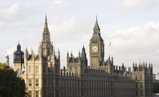 Le Palais de Westminster, siège du Parlement britannique, sur les bords de la Tamise, à Londres, le 1er mars 2010.
