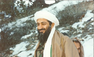 Oussama ben Laden en 1996 dans les montagnes afghanes