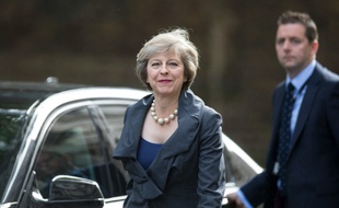 Theresa May à son arrivée le 12 juillet 2016 à Downing Street à Londres