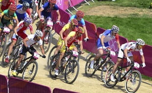 Julien Absalon s'est retrouvé dimanche l'acteur du "plus mauvais scénario possible", de son propre aveu, dans la course de VTT des JO de Londres gagnée par le Tchèque Jaroslav Kulhavy.