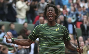 Gaël Monfils face à Roger Federer, le 31 mai 2015