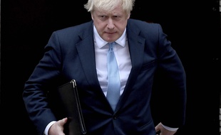 Boris Johnson droit devant