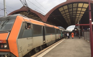 Un Intercité en gare de Strasbourg le 7 avril 2019.