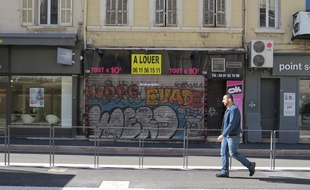 Marseille, le 5 mars 2015, le chantier du tramway rue de Rome touche à sa fin.