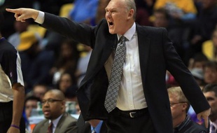 George Karl, des Denver Nuggets, a été nommé mercredi entraîneur de la saison NBA, le Championnat nord-américain de basket-ball, pour la première fois de sa carrière