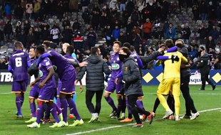 Les Toulousains en joie après avoir éliminé Reims aux tirs au but en huitièmes de finale de la Coupe de France, le 22 janvier 2019 au Stadium de Toulouse.