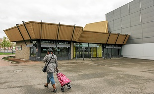 La démolition des bâtiments doit commencer en octobre 2013.