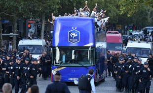 Les Bleus ont descendu les Champs-Elysées après leur victoire en finale de Coupe du monde
