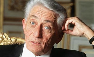Bernard Pons, ancien ministre des DOM-TOM, le 9 avril 2003.