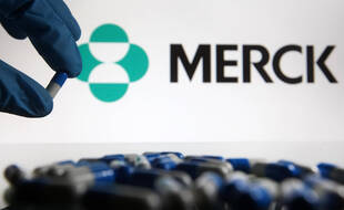 Pourquoi la France a-t-elle décidé de commander des doses de pilules anti-covid au laboratoire Merck ?