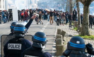 Manifestation contre la loi Travail à Nantes le 17 avril. S.Salom-Gomis/Sipa