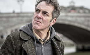 James Nesbitt, dans The Missing, diffusée sur France 3 le 14 avril 2016.