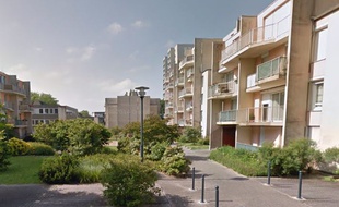 L'appartement de la propriétaire se situe cours d'Helsinki à Rennes.