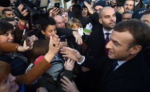 Le président de la République, Emmanuel Macron, lors de sa visite à Tourcoing.