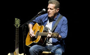 Le guitariste du groupe Eagles, Glenn Frey, ici en 2014, est décédé le 18 janvier 2015.