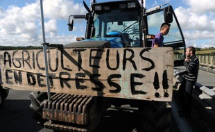 Un agriculteur participe à une manifestation le 1er septembre 2015 à Morlaix