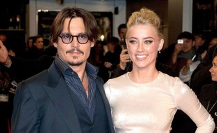 Johnny Depp et Amber Heard à l'avant-première européenne de «Rhum Express» à Londres, le 3 novembre 2011.
