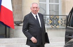 Les vacances de Bayrou et ses ministres en carte