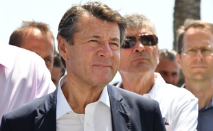 Christian Estrosi, le 26 juin 2020 sur la promenade des Anglais