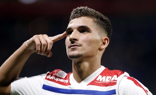 Houssem Aouar, ici après son but contre l'OM le mois dernier (4-2), est actuellement le symbole le plus éclatant de la réussite du centre de formation de l'OL.