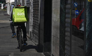 Un vélo Uber Eats en Italie