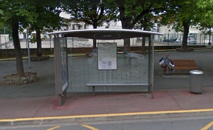 Le braquage s'est déroulé à l'arrêt les Lilas avenue Georges Pompidou à Périgueux.