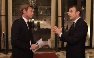 L'interview d'Emmanuel Macron par Laurent Delahousse, diffusée le 17 décembre 2017 sur France 2.