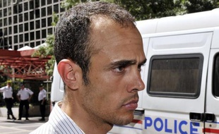 Le coureur cycliste Rémy Di Grégorio, interpellé en juillet sur le Tour de France dans une affaire de dopage présumé, a été autorisé à retrouver la compétition mais reste mis en examen, a-t-on appris mardi de sources judiciaires.