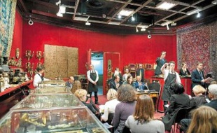 Une vente aux enchères à Drouot.