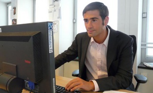 Benjamin Lancar le président des "Jeunes Populaires" répond aux questions des internautes lors d'un chat à la rédaction le 03 septembre 2010