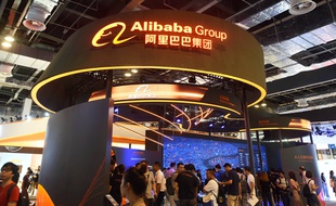 Stand d'Alibaba sur un salon à Shanghai le 29 août 2019.