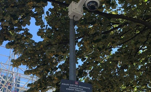 Une des caméras de vidéo-surveillance quai de Paludate.