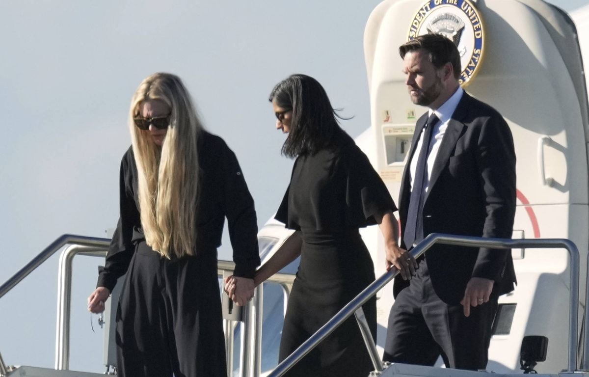 Assassinat de Charlie Kirk : Très pratiquante, ancienne miss... Qui est Erika Kirk, la veuve du podcasteur ?