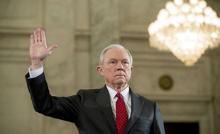 Le sénateur de l'Alabama Jeff Sessions, lors de son audition au Congrès pour le poste de ministre de la Justice, le 10 janvier 2017.