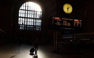 Deux hommes vivant au Canada, accusés d'avoir voulu mener une "attaque terroriste" contre un train de passagers avec le soutien d'éléments d'Al-Qaïda en Iran, ont brièvement comparu mardi devant la justice, pour se faire signifier leurs chefs d'accusation.
