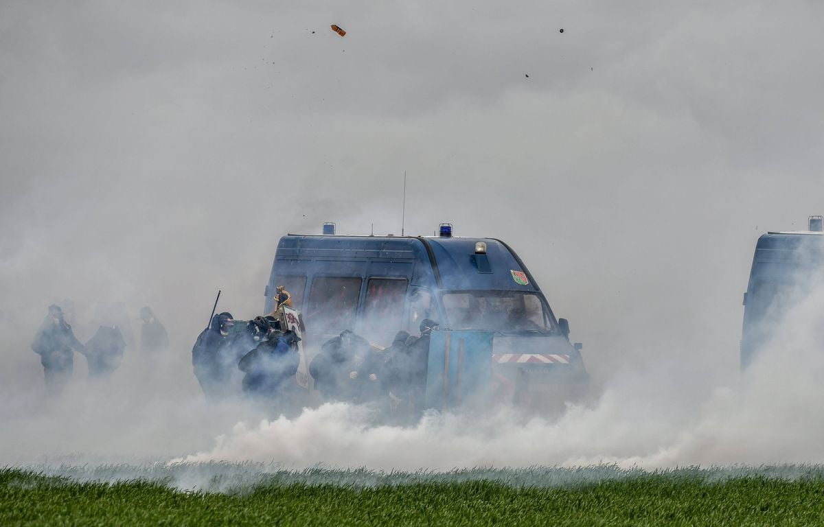 Violences à Sainte-Soline : Le parquet dit mener une « analyse approfondie », les blessés veulent la désignation d'un juge