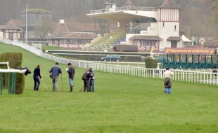 La vente de terrains de l'hippodrome de Compiègne (Oise) en mars 2010 par Eric Woerth, alors ministre du Budget, serait légale selon une expertise demandée par Bercy, a indiqué le ministère délégué au Budget à l'AFP.