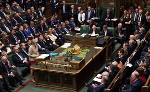 La Première ministre britannique Theresa May, avant le troisième vote sur l'accord du Brexit, devant les députés britanniques au Parlement, le 29 mars 2019.