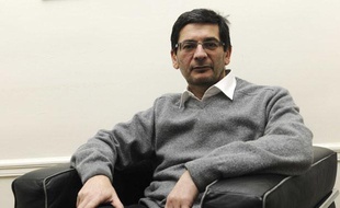 Le Dr Jean-Philippe Zermati, nutritionniste, dans son cabinet a Paris