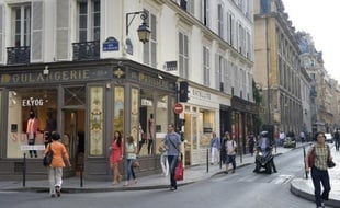 Des commerces le 12 juillet 2013 à Paris