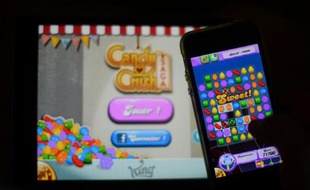 Le jeu candy crush saga sur un téléphone