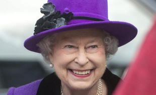 La reine Elizabeth II et son époux le prince Philip vont se rendre à Rome le 3 avril où ils rencontreront le pape François et le président de la République Giorgio Napolitano, a indiqué mardi le palais de Buckingham.