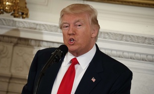 Le président de l'UEFA, Aleksander Ceferin a mis en garde Donald Trump contre les «décisions populistes»