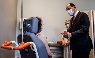 Jean Castex à Caen dans un centre de vaccination, le 16 avril 2021.